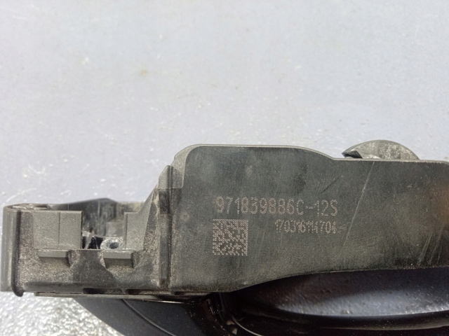 PORSCHE 971839886C Держатель наружной ручки двери передней левой в наличии Ровно