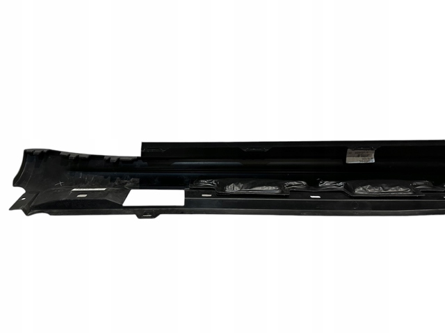 971854884OK1 PORSCHE Накладка (молдинг) порога наружная правая купить в Ужгород