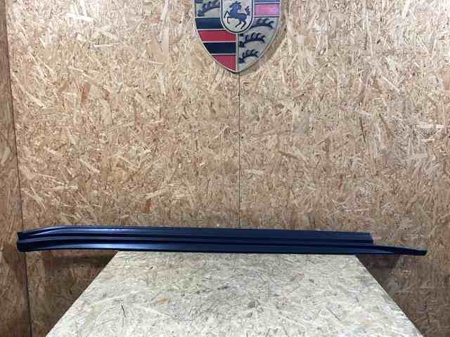 Накладка наружняя (молдинг) порога, правый 971854884OK1 PORSCHE
