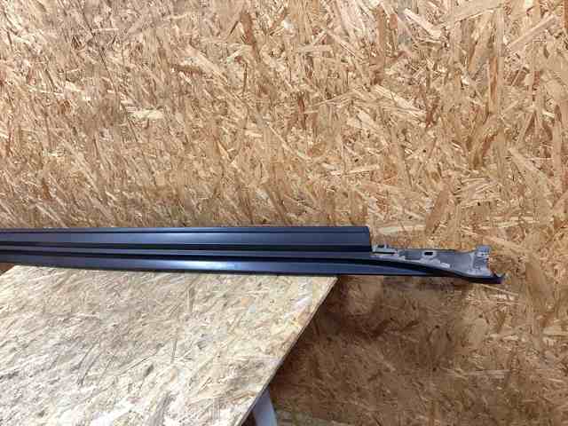 PORSCHE 971854884OK1 Накладка (молдинг) порога наружная правая в наличии Черновцы