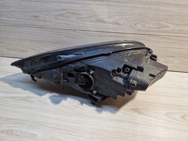 PORSCHE 971941032F Фара правая в наличии Винница