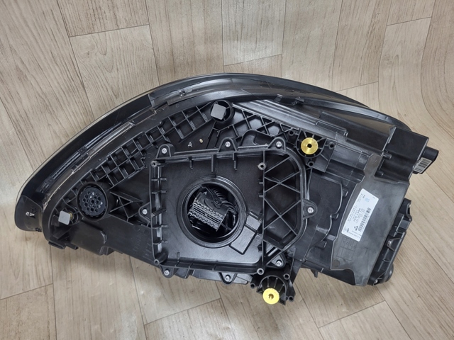 971941039L PORSCHE Правая фара купить в Кривой Рог