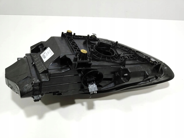 PORSCHE 971941044L Правая фара в наличии Запорожье