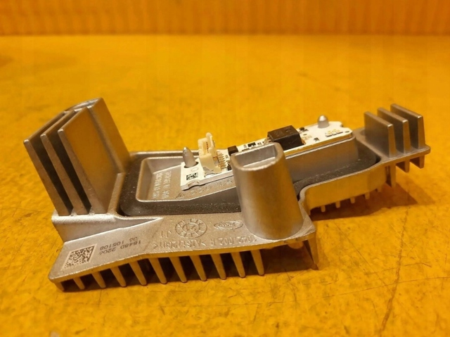 PORSCHE 971953022 в наличии Ужгород