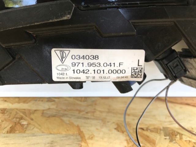 971953041F PORSCHE Поворотник левый купить в Сумы