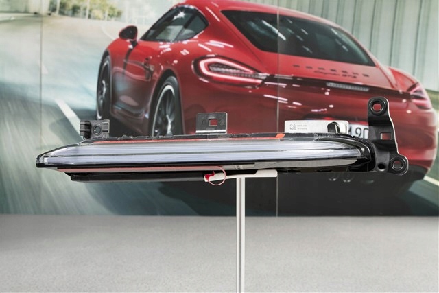 Левый указатель поворота 971953041H PORSCHE