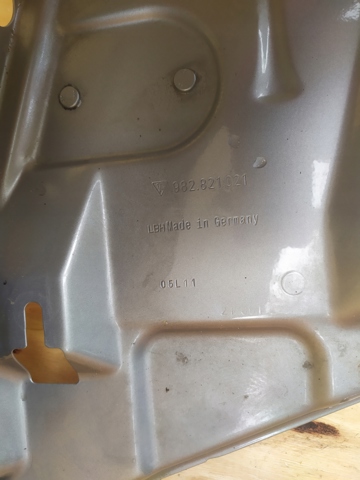 982821021 PORSCHE купить в Запорожье