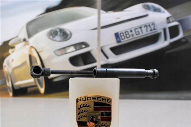 Амортизатор для багажника газовый 98651295100 PORSCHE