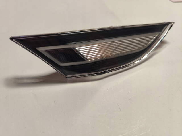 PORSCHE 99163125605 Повторитель поворота в наличии Киев