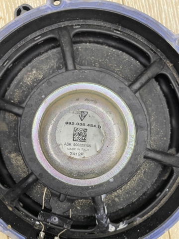 PORSCHE 992035454D в наличии Черновцы