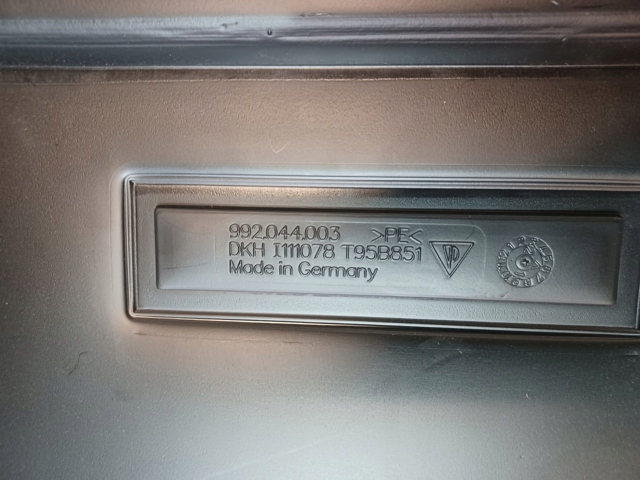 992044003 Porsche