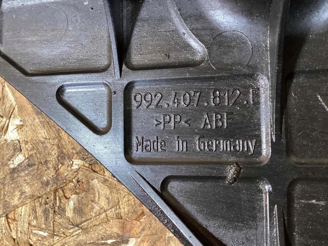 992407812E PORSCHE купить в Черновцы