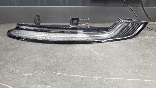 PORSCHE 992945092E в наличии Черновцы