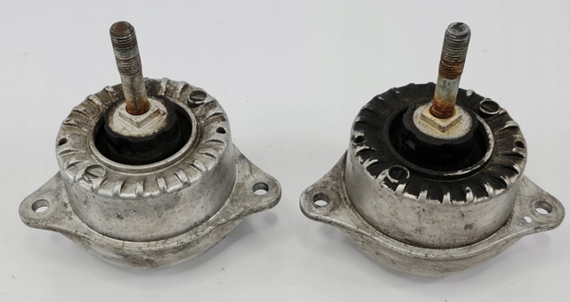99337504906 PORSCHE Подушка (опора) двигателя левая купить в Чернигов