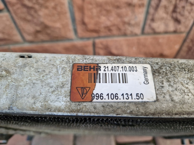 Радиатор охлаждения двигателя, правый 99610613150 PORSCHE