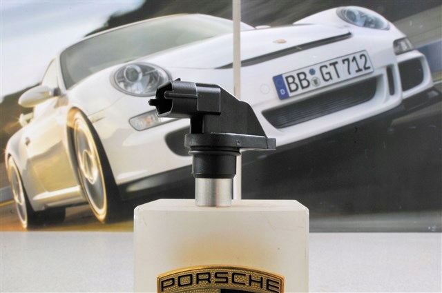 Датчик положения распределительного вала 99660610603 PORSCHE