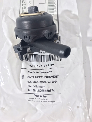9A712167100 PORSCHE купить в Кривой Рог