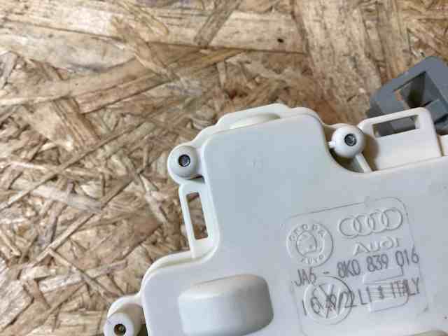 PORSCHE 9A783911600 Замок двери задней правой в наличии Тернополь