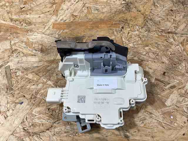 PORSCHE 9A783911600 Замок двери задней правой в наличии Житомир
