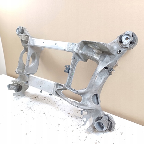 Балка задней подвески поперечная 9J1599030H PORSCHE