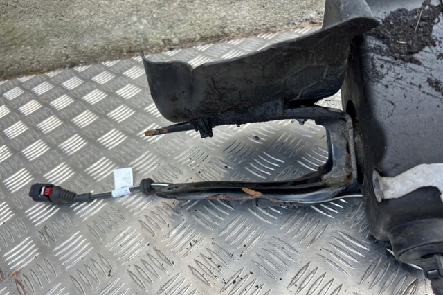 PORSCHE 9J1616038C в наличии Украина
