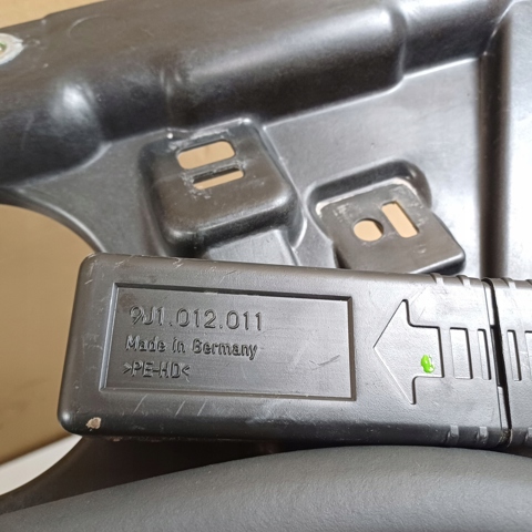 PORSCHE 9J1805075A в наличии Николаев