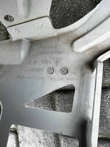 PORSCHE 9J1805626 в наличии Львов
