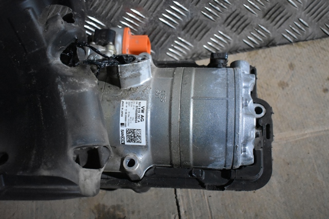9J1816797A PORSCHE Компрессор кондиционера купить в Ирпень