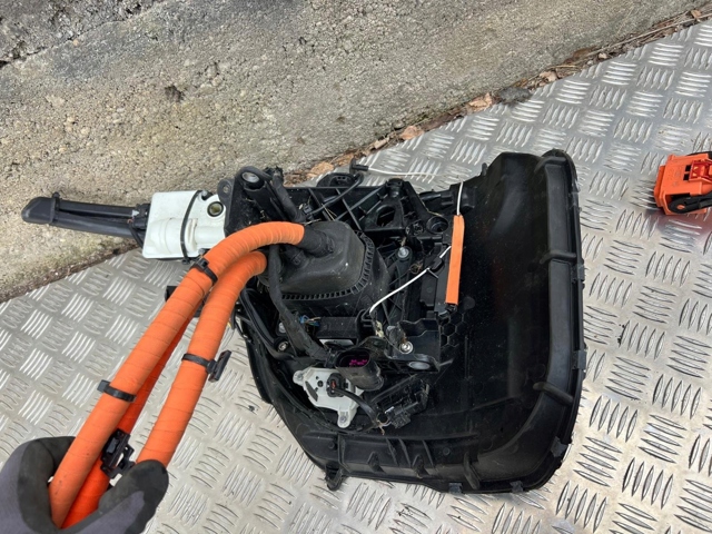 9J1821941A PORSCHE Порт зарядки купить в Одесса
