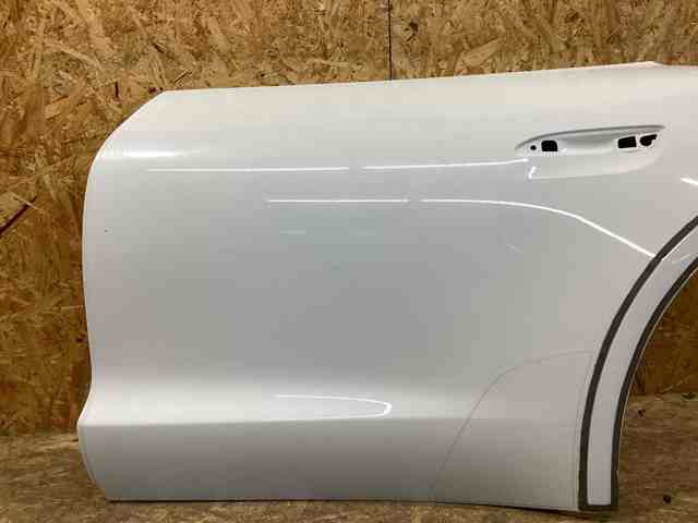 PORSCHE 9J1833051AYGRV Дверь задняя левая в наличии Черновцы