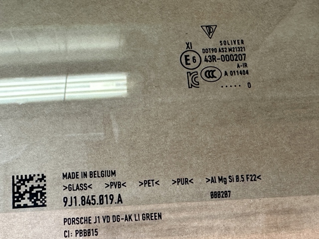 9J1845019A PORSCHE Стекло двери передней левой купить в Полтава