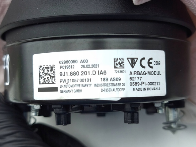 PORSCHE 9J1880201D Подушка безопасности водителя в наличии Ровно