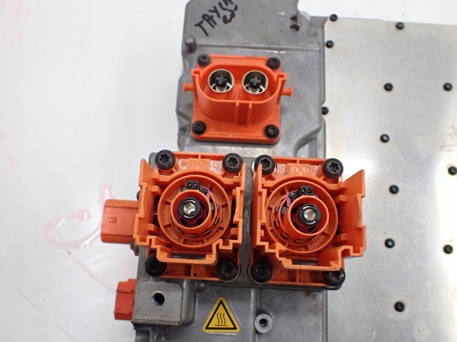 PORSCHE 9J1915539AQ в наличии Черновцы
