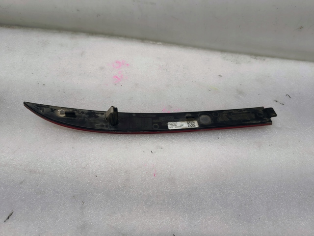 Катафот (отражатель) заднего бампера, левый 9J1945103C PORSCHE