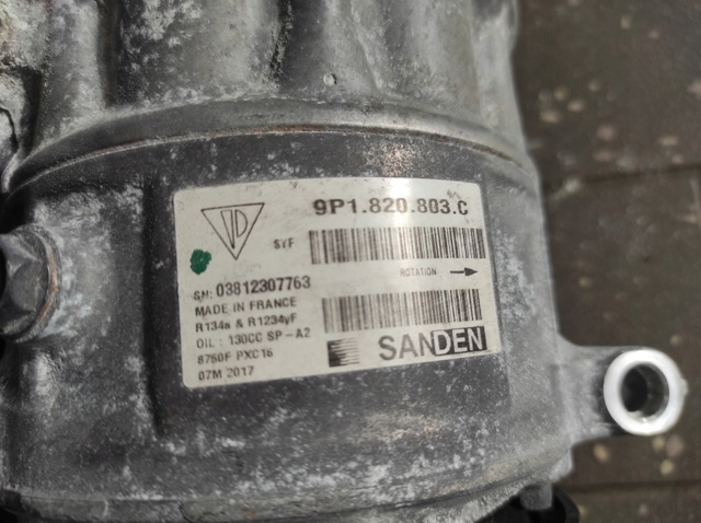PORSCHE 9P1820803C Компрессор кондиционера в наличии Киев