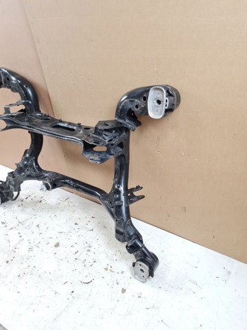 Поперечина задней подвески 9Y0505235G PORSCHE