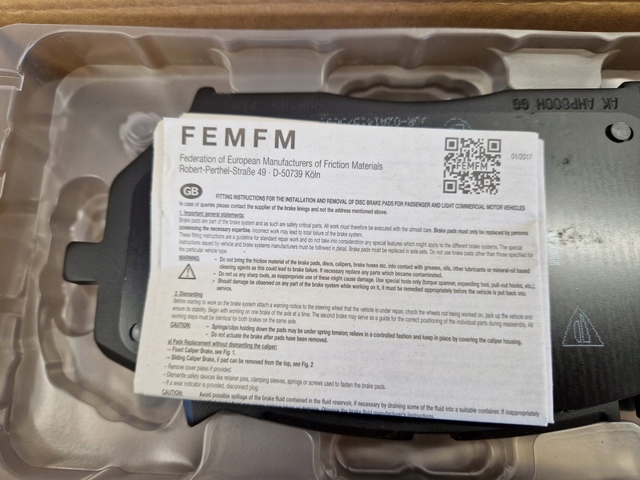 PORSCHE 9Y0698151AD Передние тормозные колодки в наличии Каменское