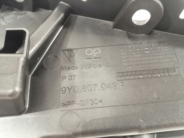 PORSCHE 9Y0807049F Направляющая переднего бампера левая в наличии Полтава