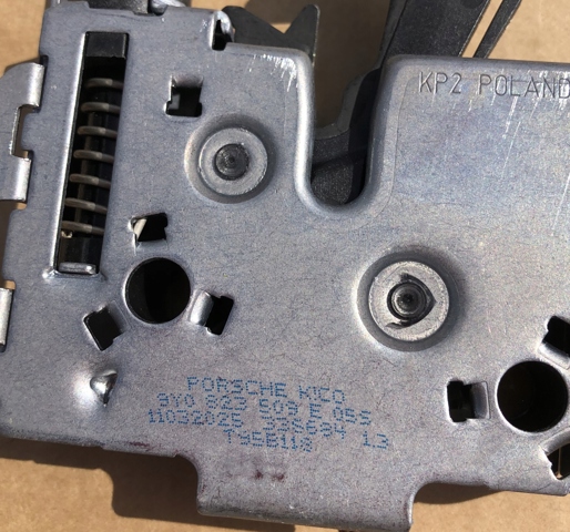 PORSCHE 9Y0823509E Замок капота в наличии Полтава