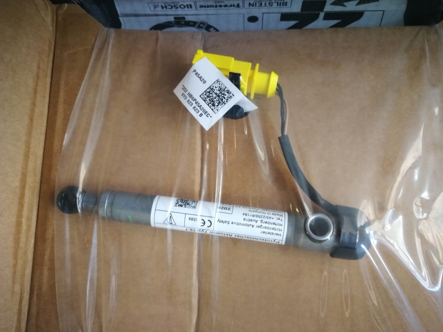 9Y0823823B PORSCHE купить в Сумы