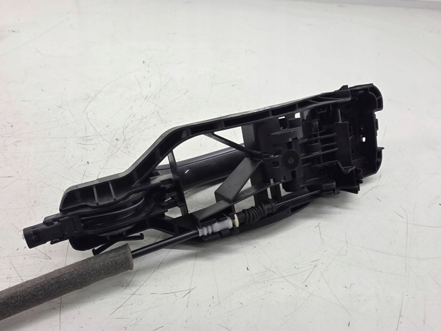 PORSCHE 9Y0839886A Держатель наружной ручки двери передней левой в наличии Каменское