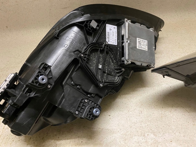 PORSCHE 9Y0941077Q в наличии Ирпень