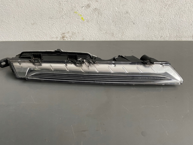PORSCHE 9Y0941182B Фара дневного света правая в наличии Черновцы