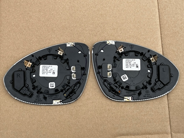 PORSCHE 9Y1857522AC Зеркальный элемент зеркала заднего вида правого в наличии Запорожье