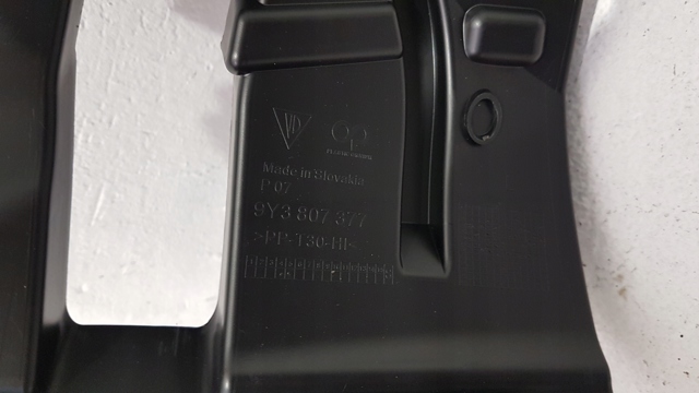 PORSCHE 9Y3807377 в наличии Киев