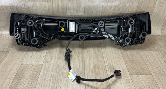 PORSCHE 9Y3827204B в наличии Киев