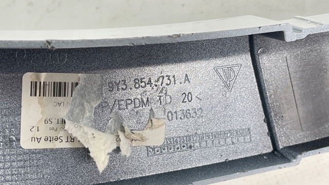 9Y3854731A PORSCHE купить в Ужгород