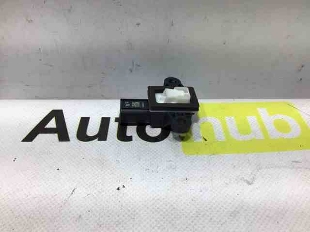 Датчик Эйрбэг передний C2Z25486 LAND ROVER