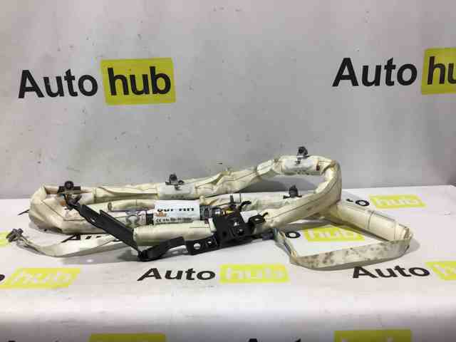 Шторка боковая правая LR026028 LAND ROVER
