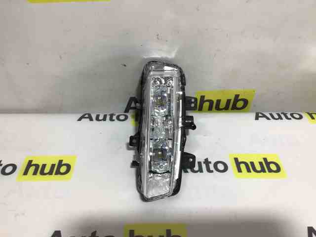 Фара противотуманная, правая LR026089 LAND ROVER